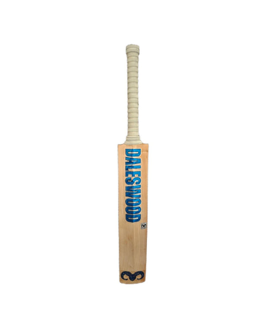 DW Classic Cricket Bat